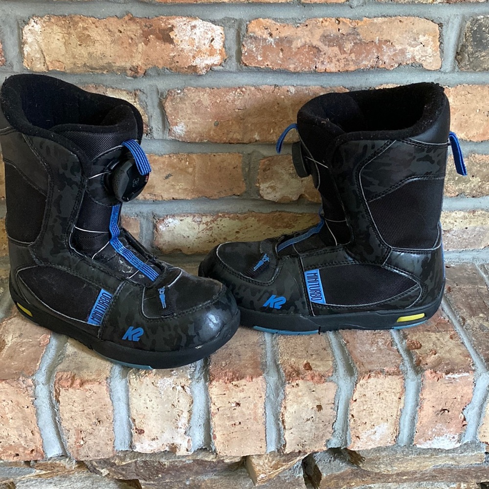 K2 mini turbo light up snow boarding boots